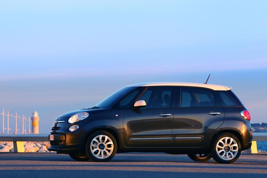  Fiat 500L 1.6 MJT 2013 года  (фото 42 из 47)